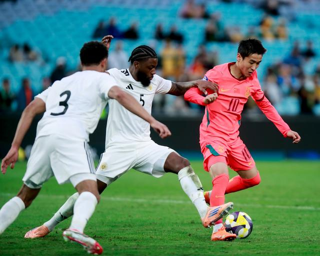 1-1战平朝鲜后，中国四队保持六场不败，球迷齐