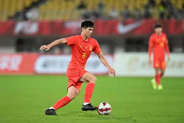 1-1战平朝鲜后，中国四队保持六场不败，球迷齐