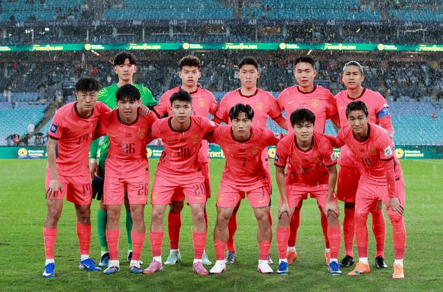 1-1战平朝鲜后，中国四队保持六场不败，球迷齐